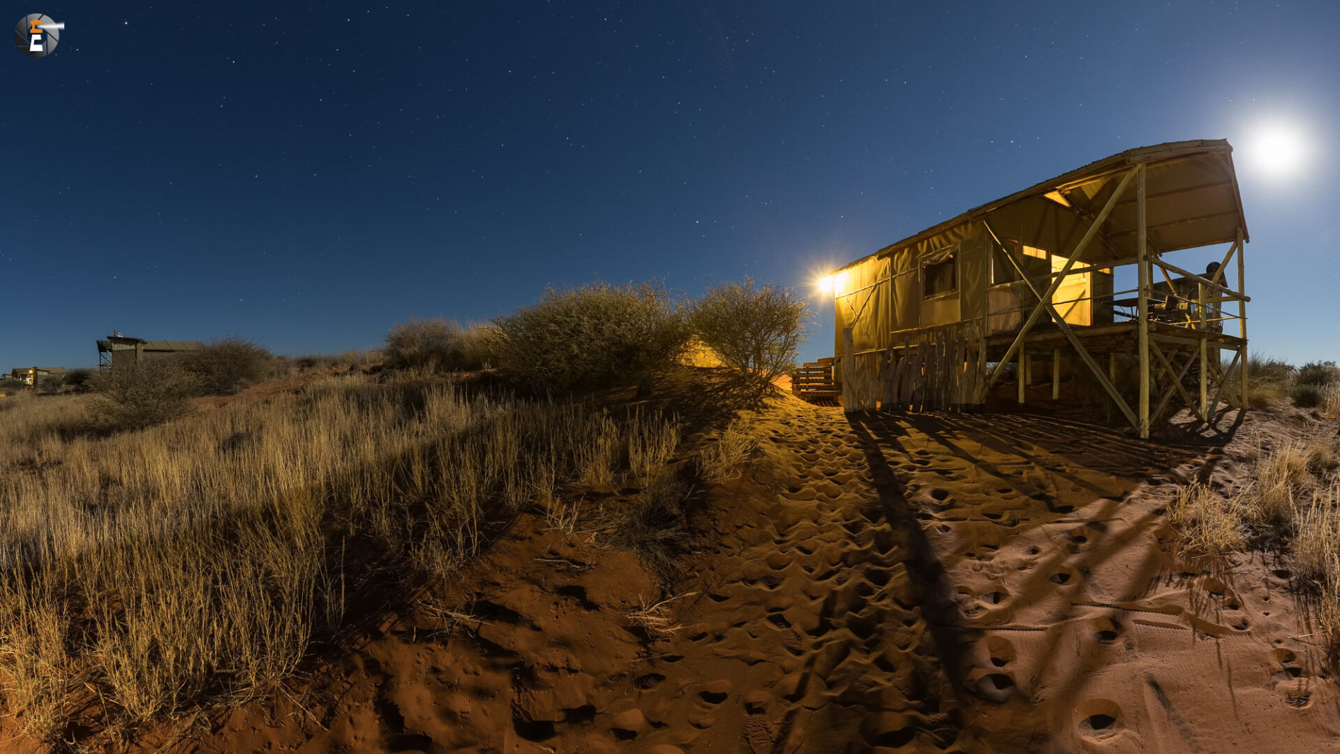 The night comes in the Kalahari