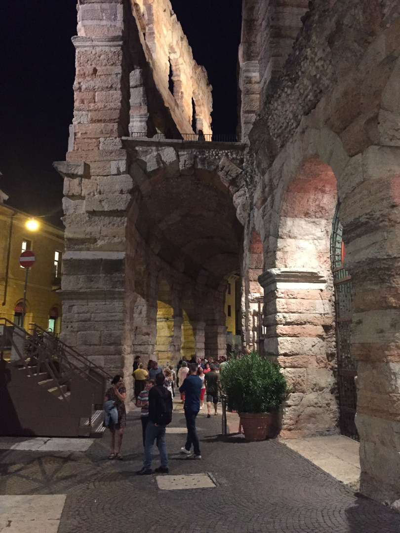Arena Verona von außen