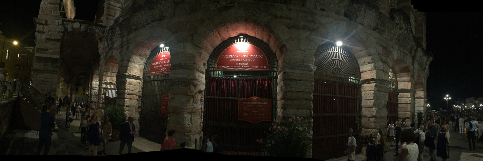 Arena Verona auf außen