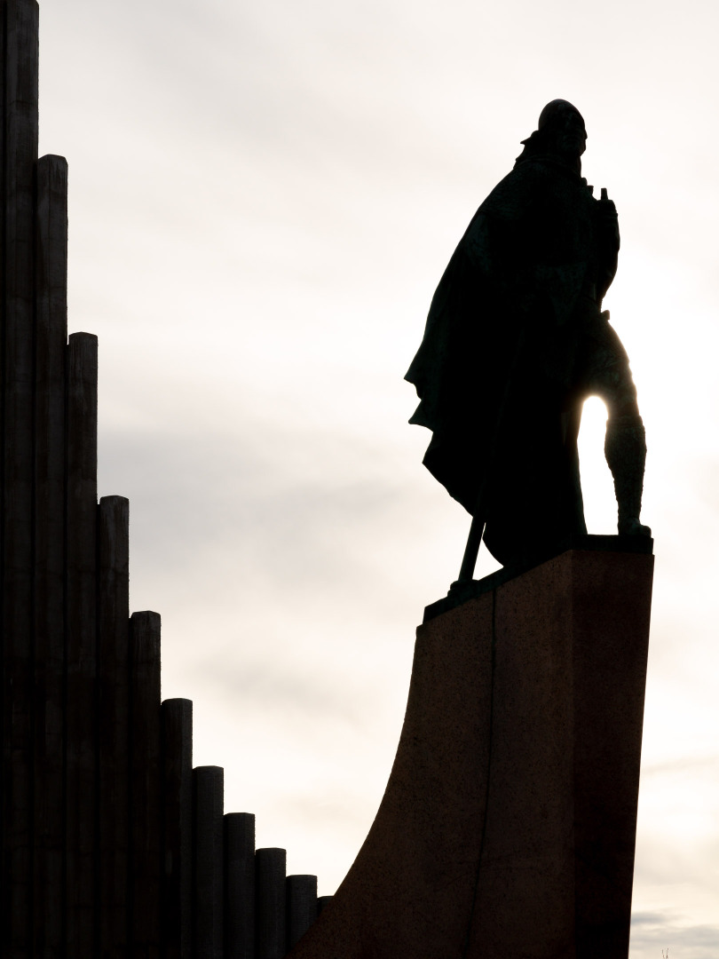 Leif Eriksson in front of the Hallgrímskirkja