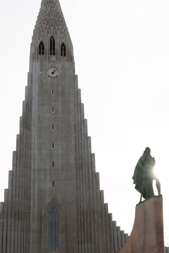 Leif Eriksson in front of the Hallgrímskirkja